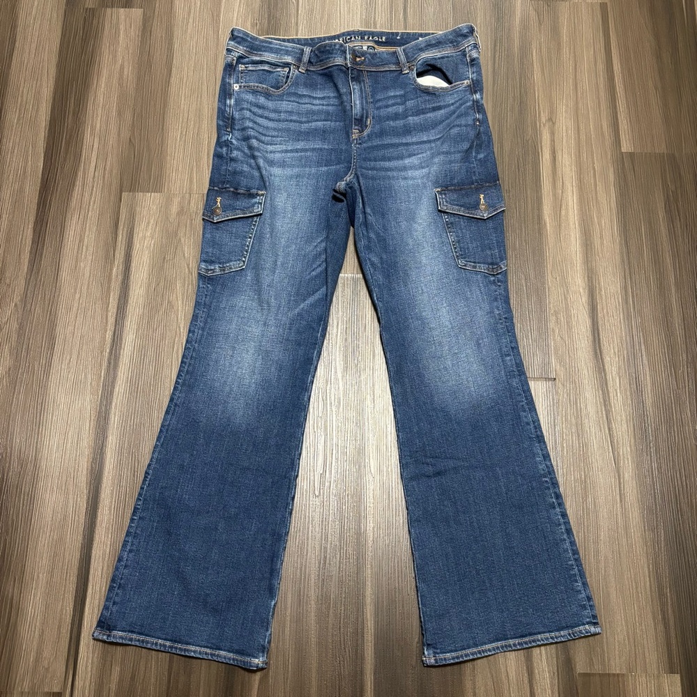 American Eagle Jeans Women 18 Blue Kick Boot Cargo Flap Pockets 32” Inseam Denim